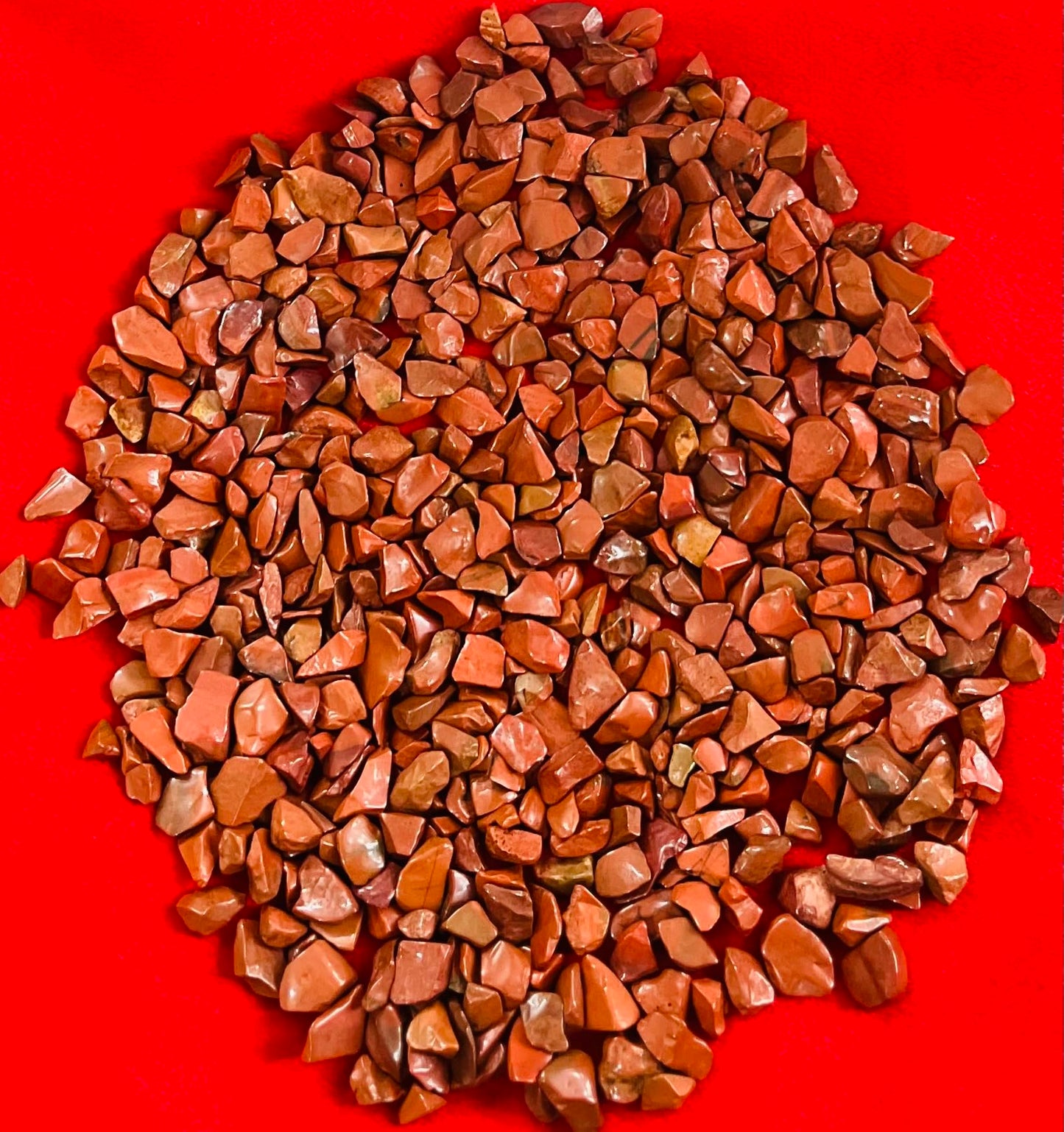 Indian Consigners Natural Crushed Polished Tumbled Gem Stone Chips, Decoration & Healing Crystals (Red Jasper)