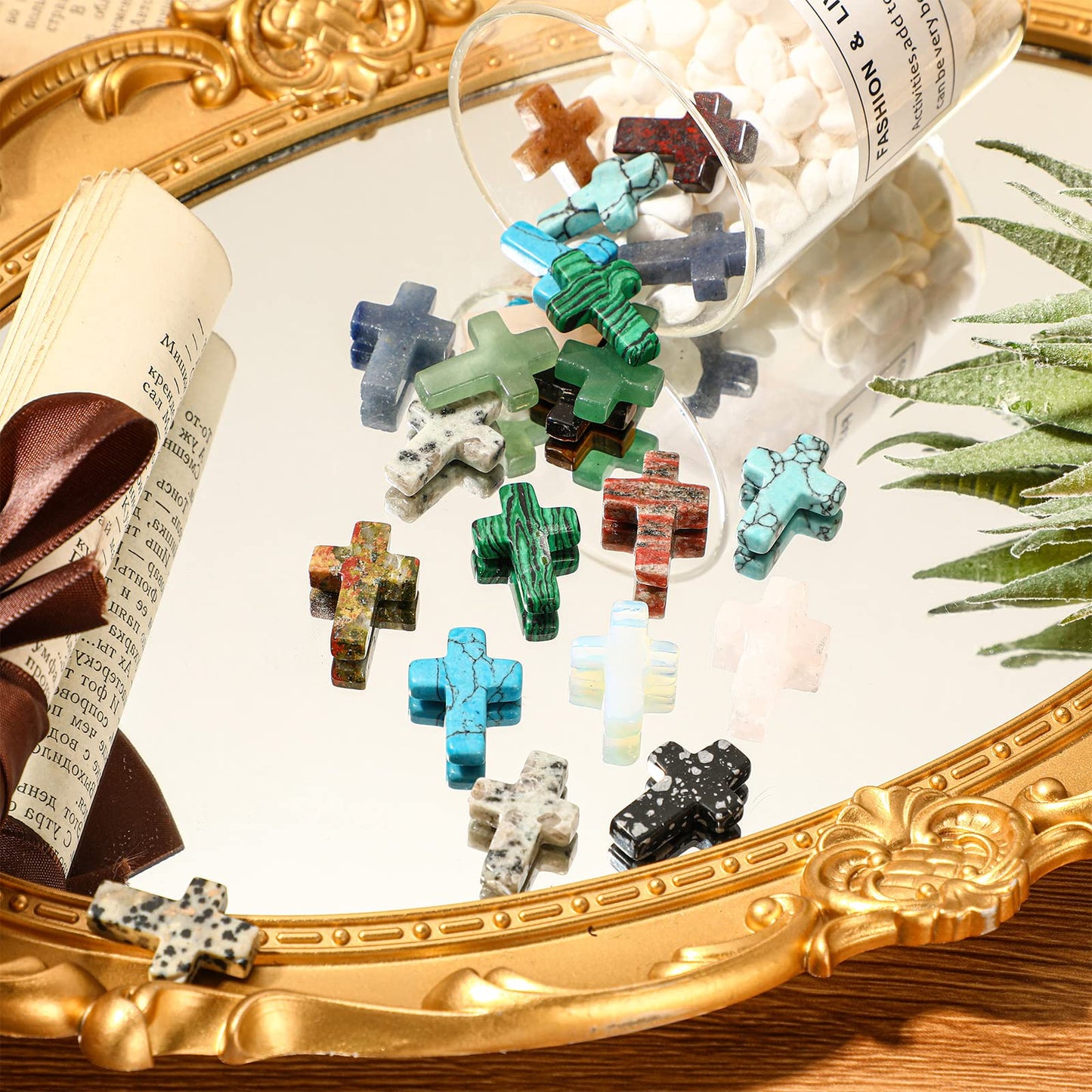 Nuenen 50 Pcs Easter Cross Crystal Stone Bulks 1'' Natural Crystal Wall Cross Shaped Worry Stones Charm Pocket Quartz Gift Halloween Easter Decor(0.71 x 0.98 x 0.24 Inch,Classic)