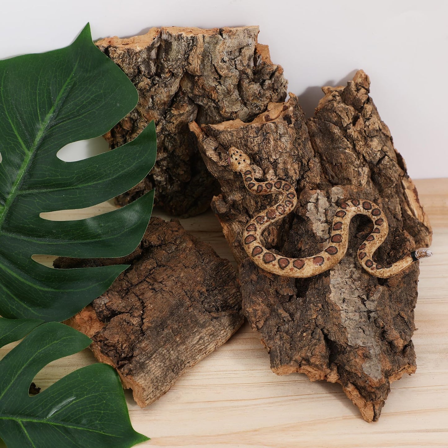 BESPORTBLE Reptile Tree Bark Hides: 4Pcs Natural Wood for Leopard Gecko Terrarium Decor, Enclosure Habitat Breeding Slabs Climbing Shelter