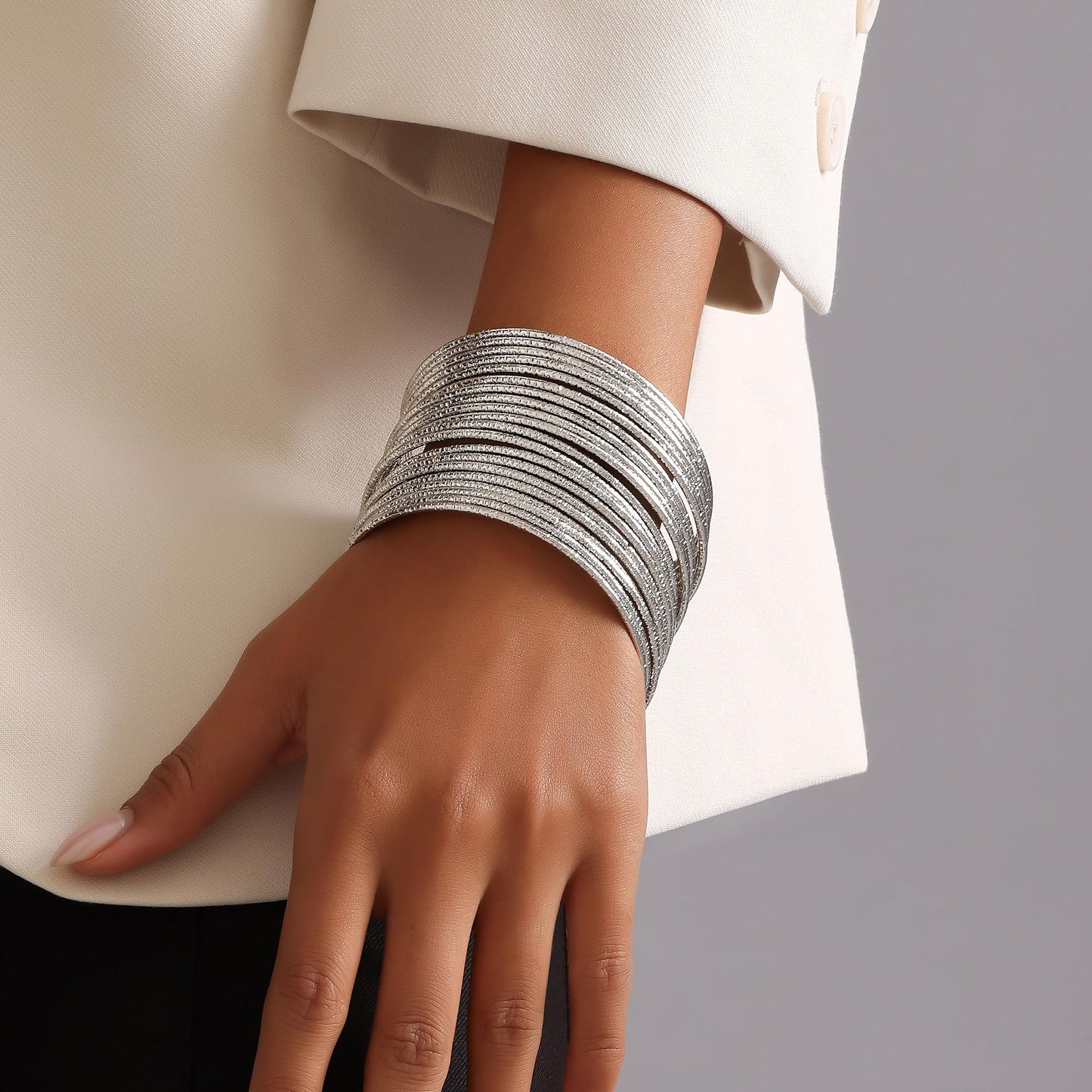 AYWFCBF Silver Bangle Bracelets for Women, 17 Pcs Boho Stackable Indian Bangles Multi Layer Textured Chunky Bracelets Jewelry Set for Women