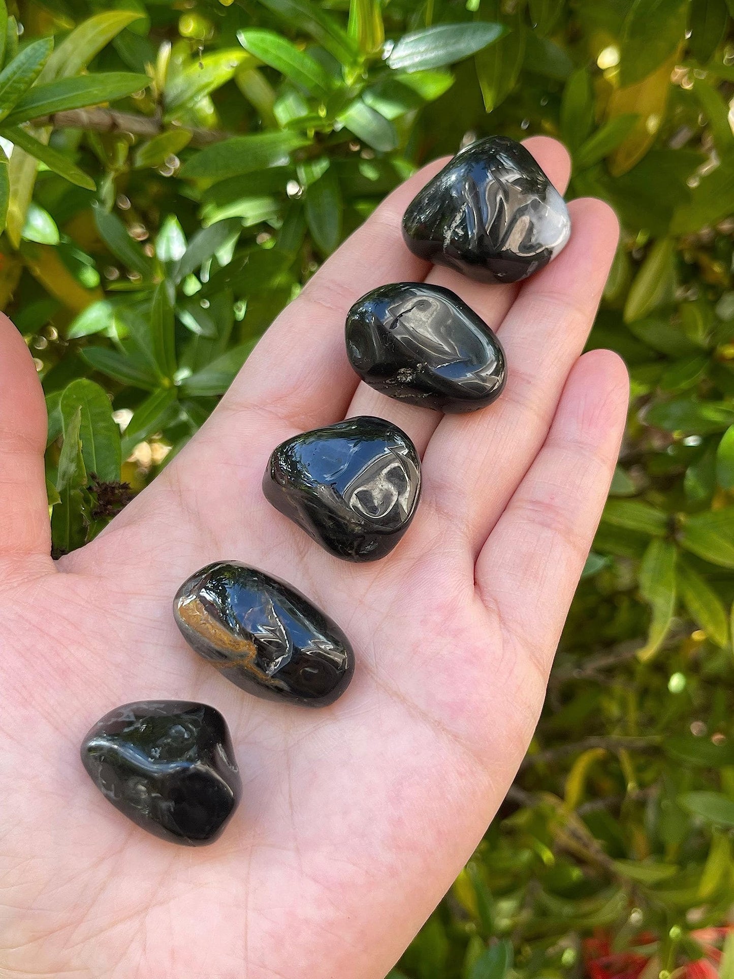 GAF TREASURES 5 Pcs Black Onyx Tumbled Stones, Polished Natural Black Onyx Gemstone, Black Onyx Healing Crystals