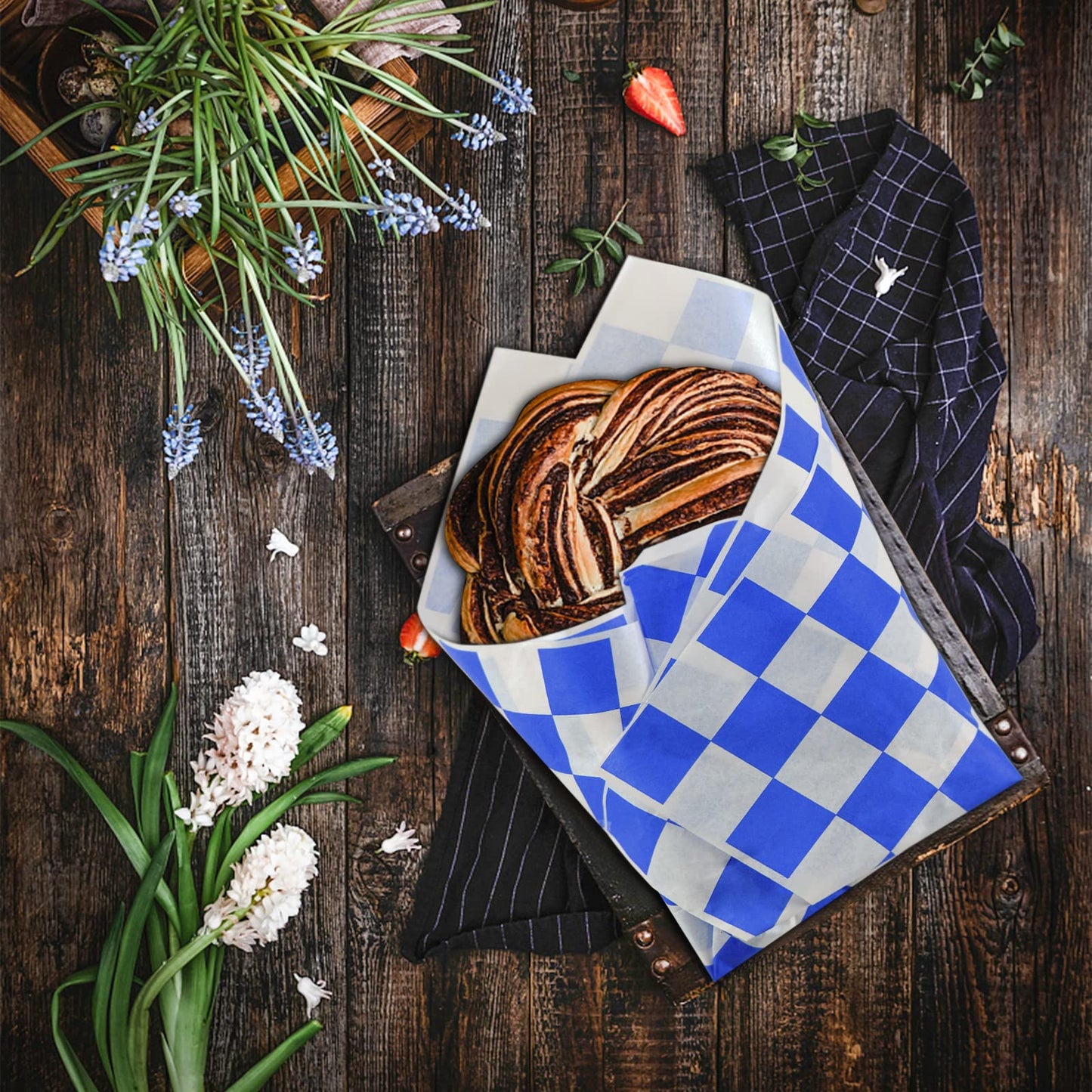 Fasmov 1000 Sheets 12 x 12 inches Sandwich Paper Deli Basket Liner Wrap Food Basket Liners Wrapping Checkered Sheets, Blue & White