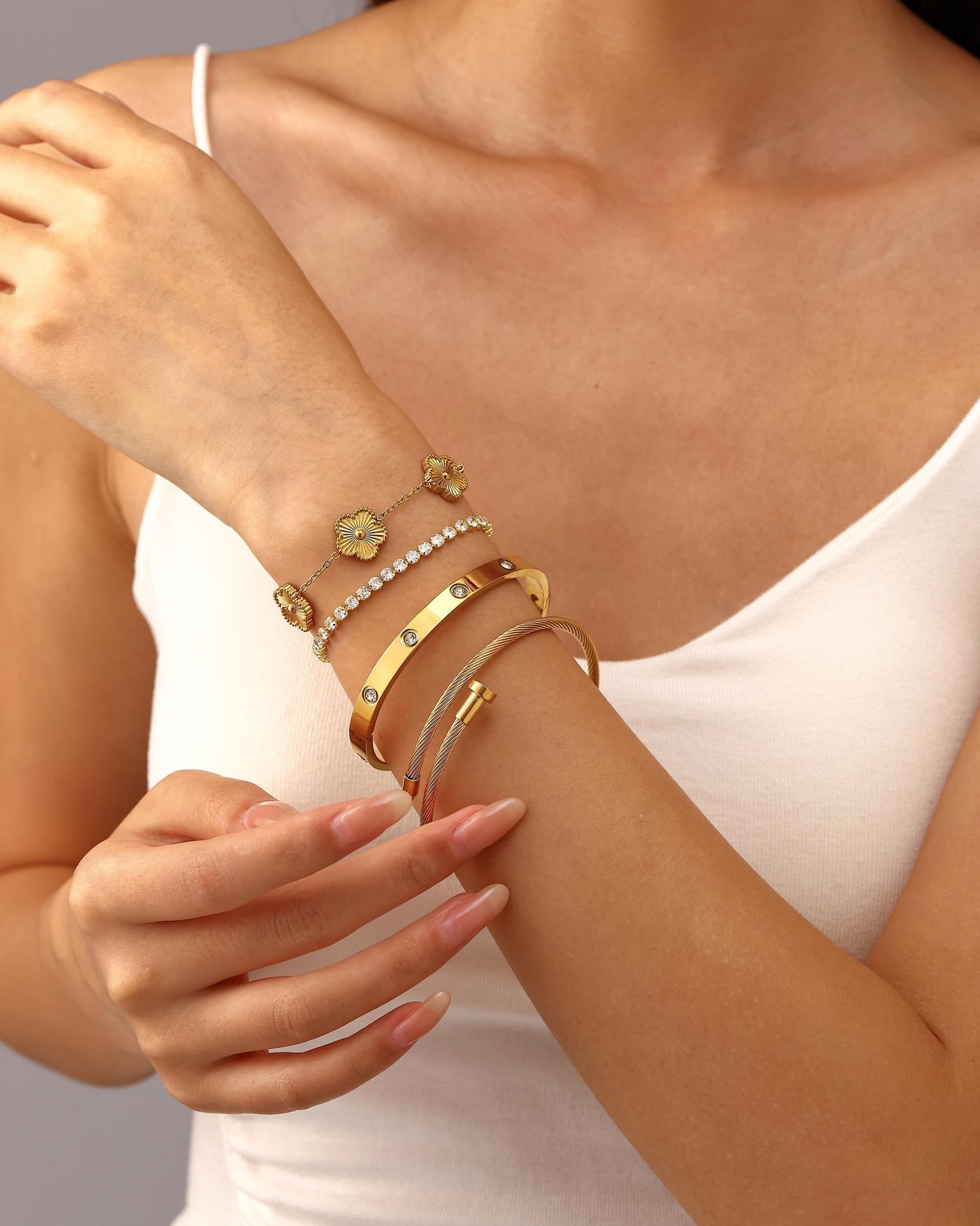 ISELBDR 18K Gold Bracelets for Women - Stackable Clover & Nail Love Bangle Set - Non-Tarnish Stainless Steel Jewelry for Valentine's, Mother's Day & Christmas (Gold-1)