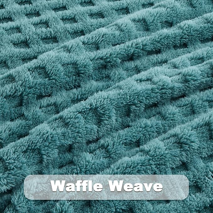 NEWCOSPLAY Super Soft Twin Blanket Teal Premium Silky Flannel Fleece 3D Waffle Checkered Lightweight Bed Blanket All Season Use (Light Teal, Twin(60"x80"))