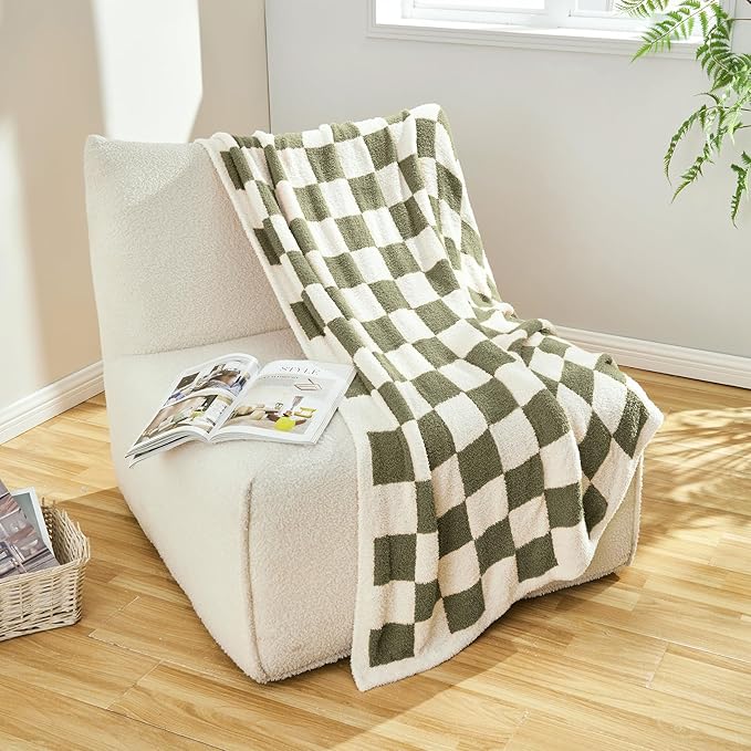 CozeCube Checkered Blanket, Ultra Soft Cozy Olive Green and White Throw Blanket, Warm Cozy Knit Fuzzy Plush Checkerboard Throw for Couch Bed Sofa, 60"x80"