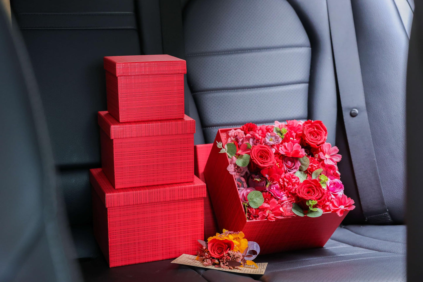 4-Piece Gifts Boxes with Lids for Presents, Red Plaid Textured, Cardboard Gift Boxes, Valentine, Suprise Gift Box, Home Decor, Decorative Storage Boxes, Flower Box, Mother Day Box Wrapping Boxes