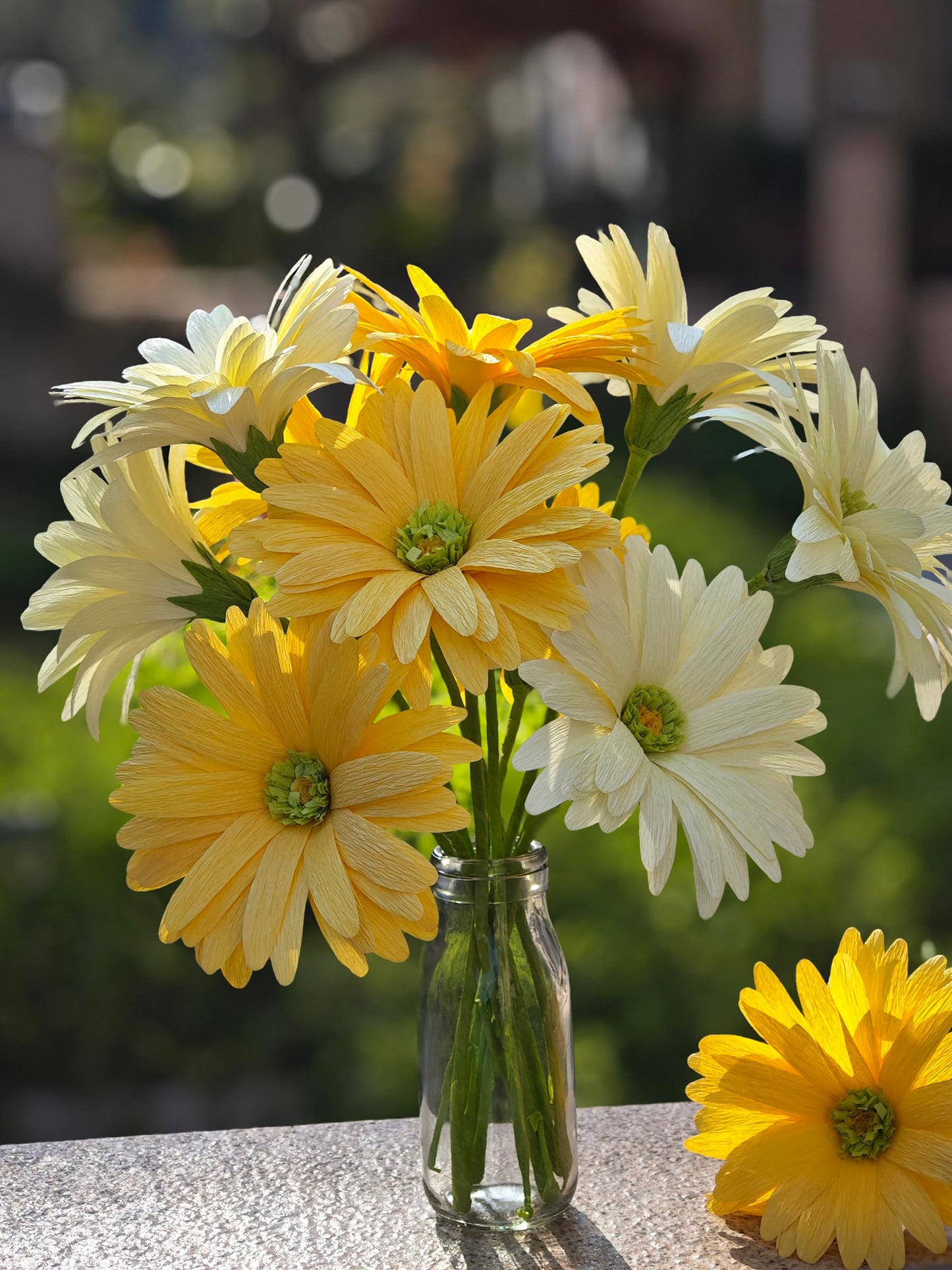 DIY Crepe Paper Flower Making Kit Yellow & Beige Daisy Bouquet 12 pcs Home Decor Set for Table Centerpieces Party Decor & DIY Craft Projects