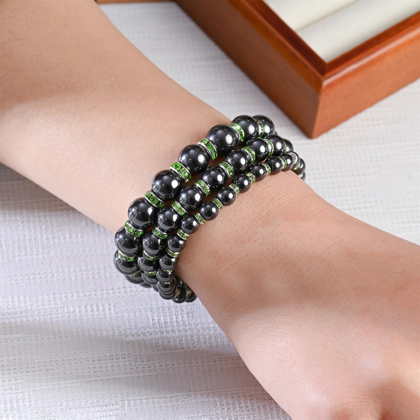 Apocalyptic-K Women's Magnetic Bracelet，Hematite Bracelets，Magnetic Bracelets With Zirconia,Handmade Stretch Bracelet，Eliminates static electricity. (Green Zirconia,10MM)