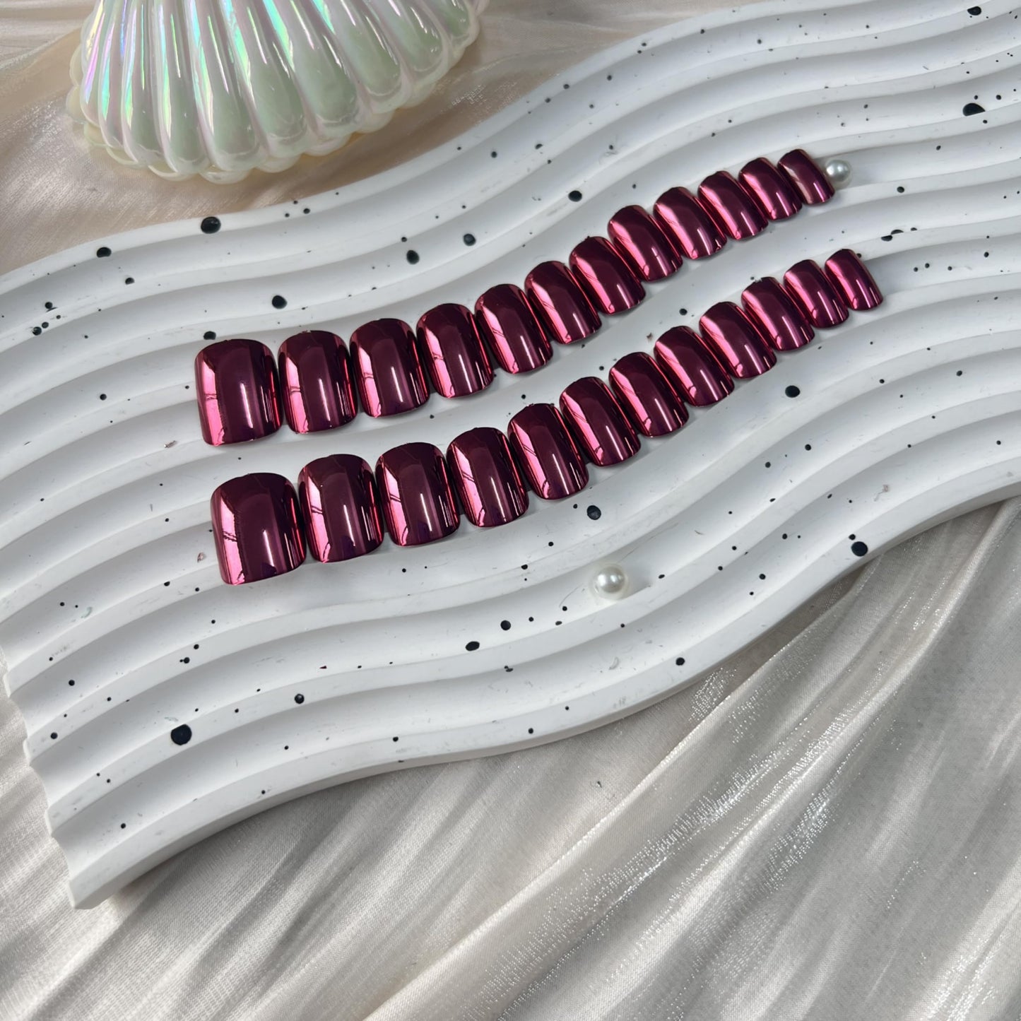 KQueenest Purple Mirror Metal False Acrylic Nails - Square Press Ons, 24 PCS Medium, Metallic, UV Cover, Natural Glue