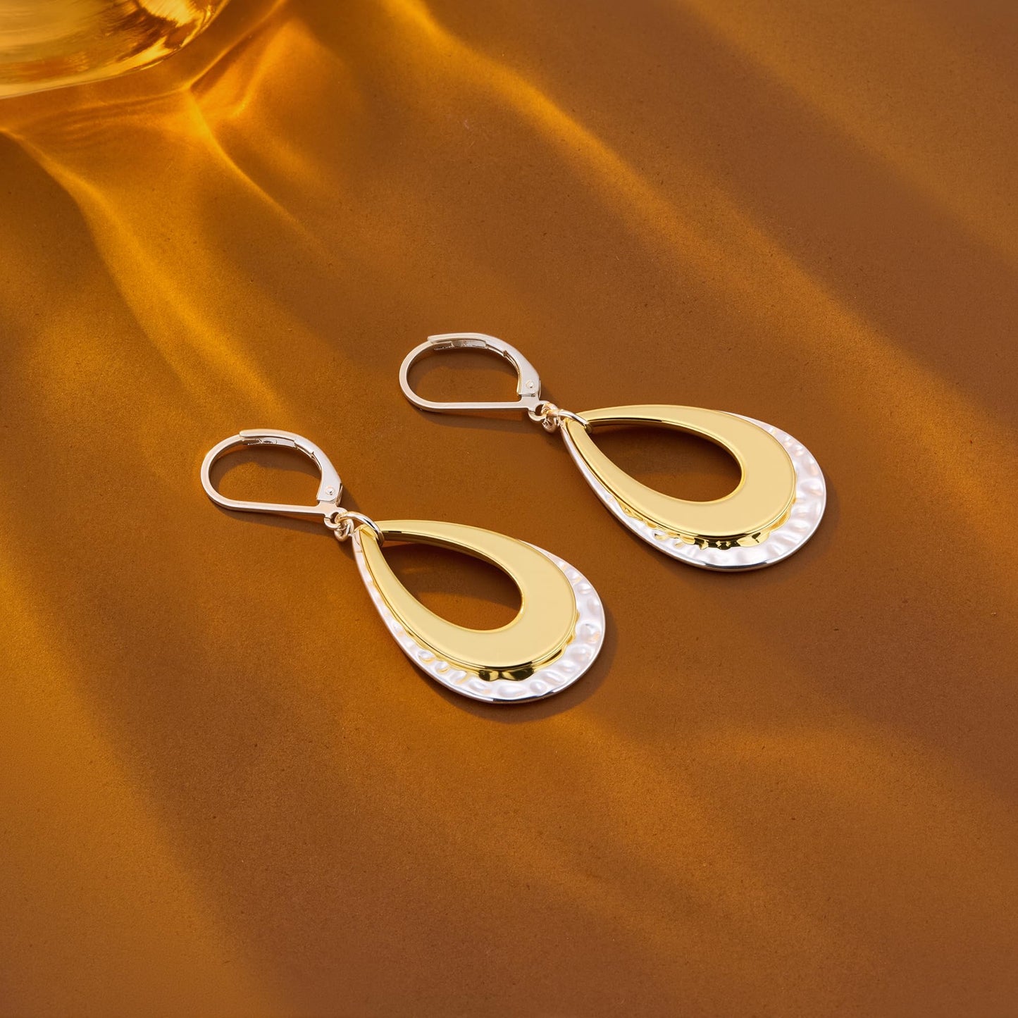 Sterling Silver Teardrop Dangle Earrings for Women Gold Plated Layer Leverback Hammered Dangle Earrings Jewelry Hypoallergenic Silver Waterdrop Leverback Dangle Earring for Gifts
