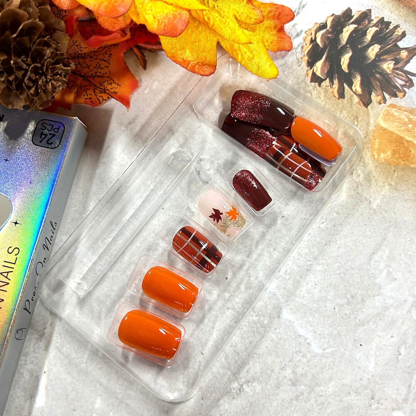 Fall Maple Leaf False Nail Medium Ballet Shaped Thanksgiving Press on Nails Gold Lines Glitter Sequins Design Autumn Stick on Nail Full Cover Artificial Fingernails Festival Glue on Nails for Women