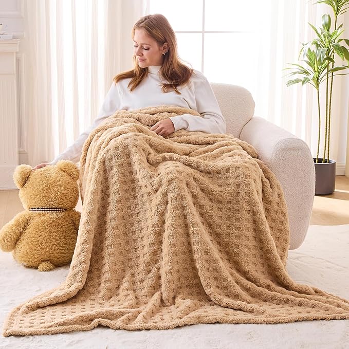 NEWCOSPLAY Super Soft Twin Blanket Brown Premium Silky Flannel Fleece 3D Waffle Checkered Lightweight Bed Blanket All Season Use (Brown, Twin(60"x80"))