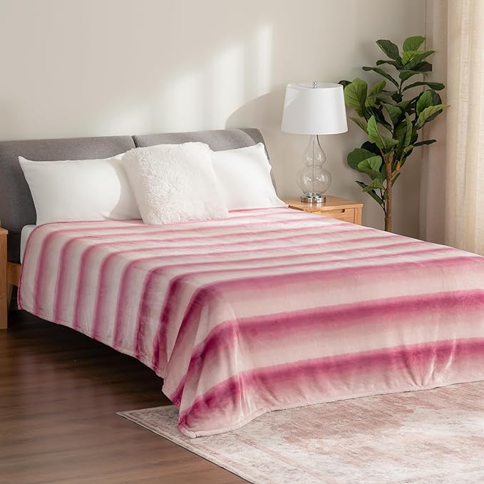 Berkshire Blanket-Classic Heavyweight Soft Printed VelvetLoft® Plush Warm Blanket, Twin Size Soft Fuzzy Blanket for Couch Sofa Bed, Purple Pitch, 60in x 90in