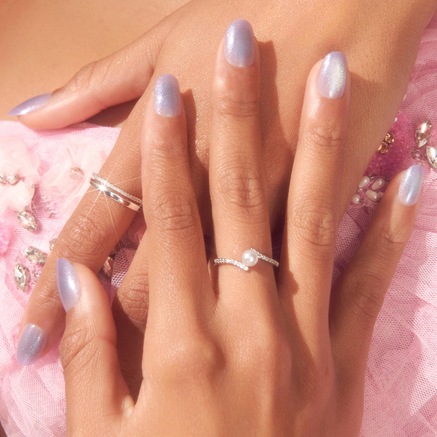 WICKED X KISS Press On Nails, ‘Ozdust’, Light Purple, Short Oval, Waterproof, Chip Proof, Smudge Proof, 28 Fake Nails, Pink Gel Nail Glue (2g), Mini Nail File, & Manicure Stick