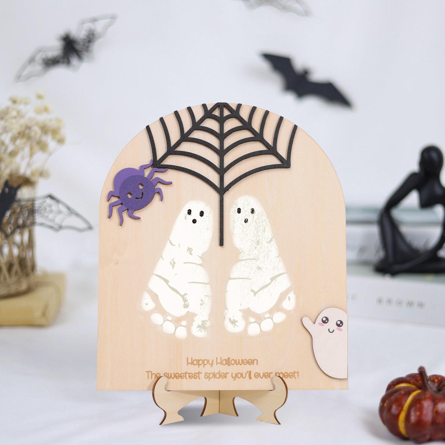 Spider Web Handprint Sign Board - Happy Halloween Party Souvenir,Spooky Little Spider Craft Display,Halloween Handprint Art Wood Board,Spooky Cobweb Party Centerpieces Photo Props