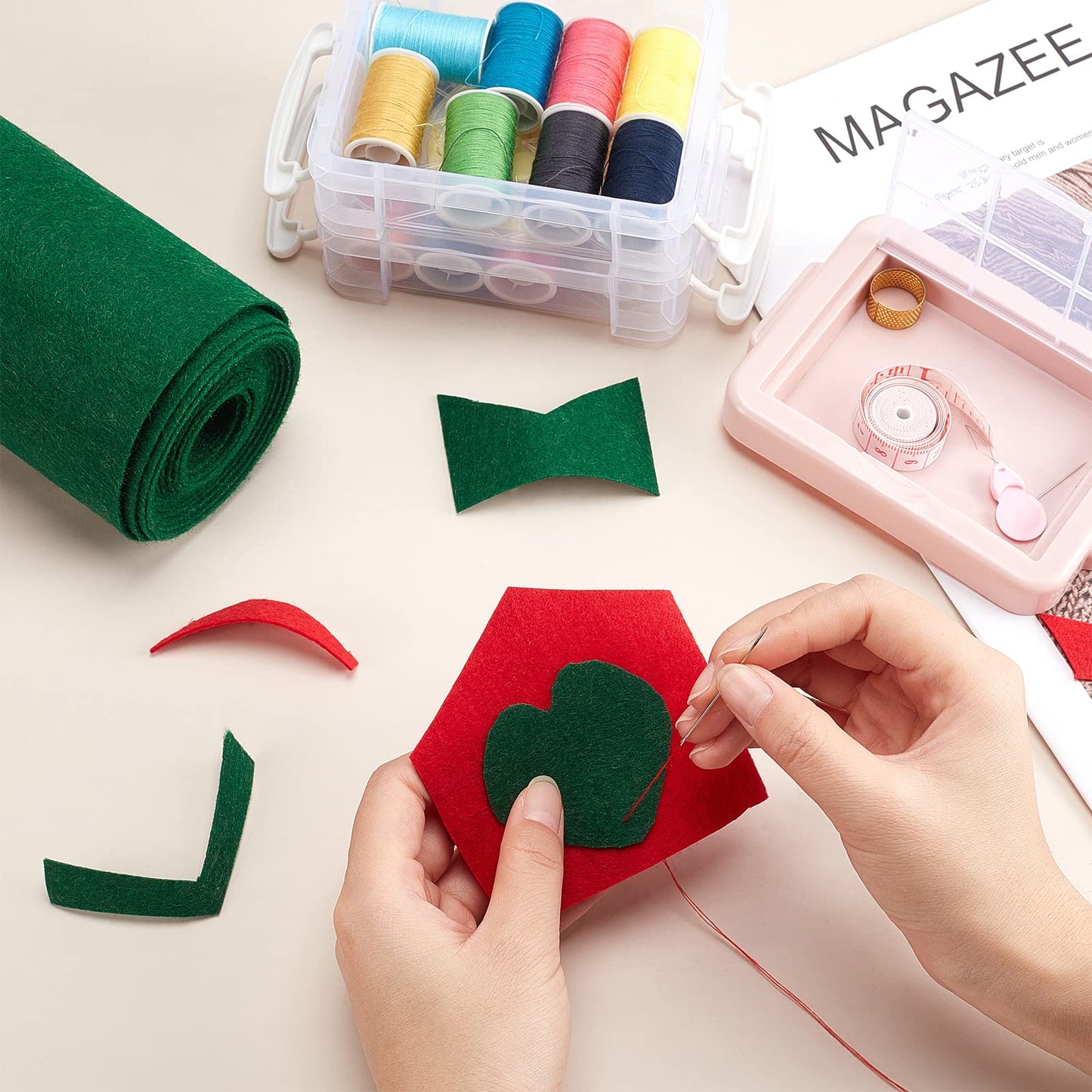 BENECREAT 10FT 15.75 Inch Wide Green Felt Fabric Sheet Nonwoven Felt Roll Padding Felt Fabric for Christmas Decor, Cushion, DIY Craft, Patchwork Sewing, 0.9mm Thick