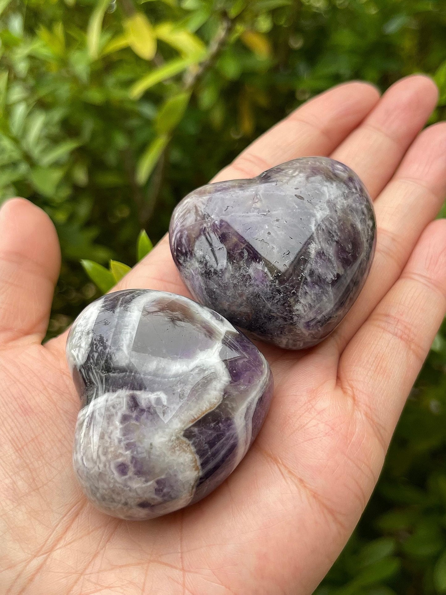 GAF TREASURES Chevron Amethyst Gemstone Hearts, Polished Chevron Amethyst Puffy Hearts, Chevron Amethyst Crystal Palm Stone, Chevron Amethyst Healing Crystal Hearts (1 Heart)