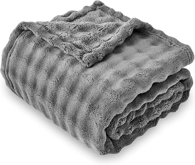 SOCHOW Grey Bubble Fleece Blanket for Couch, Super Soft Cozy Cute Throw Blanket for Women, Decorative Fuzzy Flannel Blanket, 50 x 60 Inches