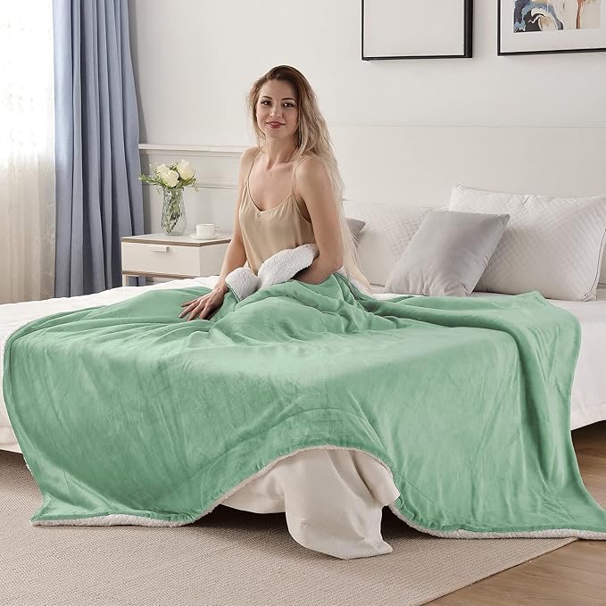 SOCHOW Sherpa Fleece Throw Blanket, Double-Sided Super Soft Luxurious Plush Blanket Throw Size, Celadon, 50x60 inches