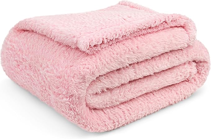 PAVILIA Sherpa Throw Blanket for Couch Sofa, Light Pink Fluffy Warm Plush Blanket for Bed, Cozy Super Soft Lightweight Throw, Fuzzy Decorative Blanket, All Season Home, 50x60