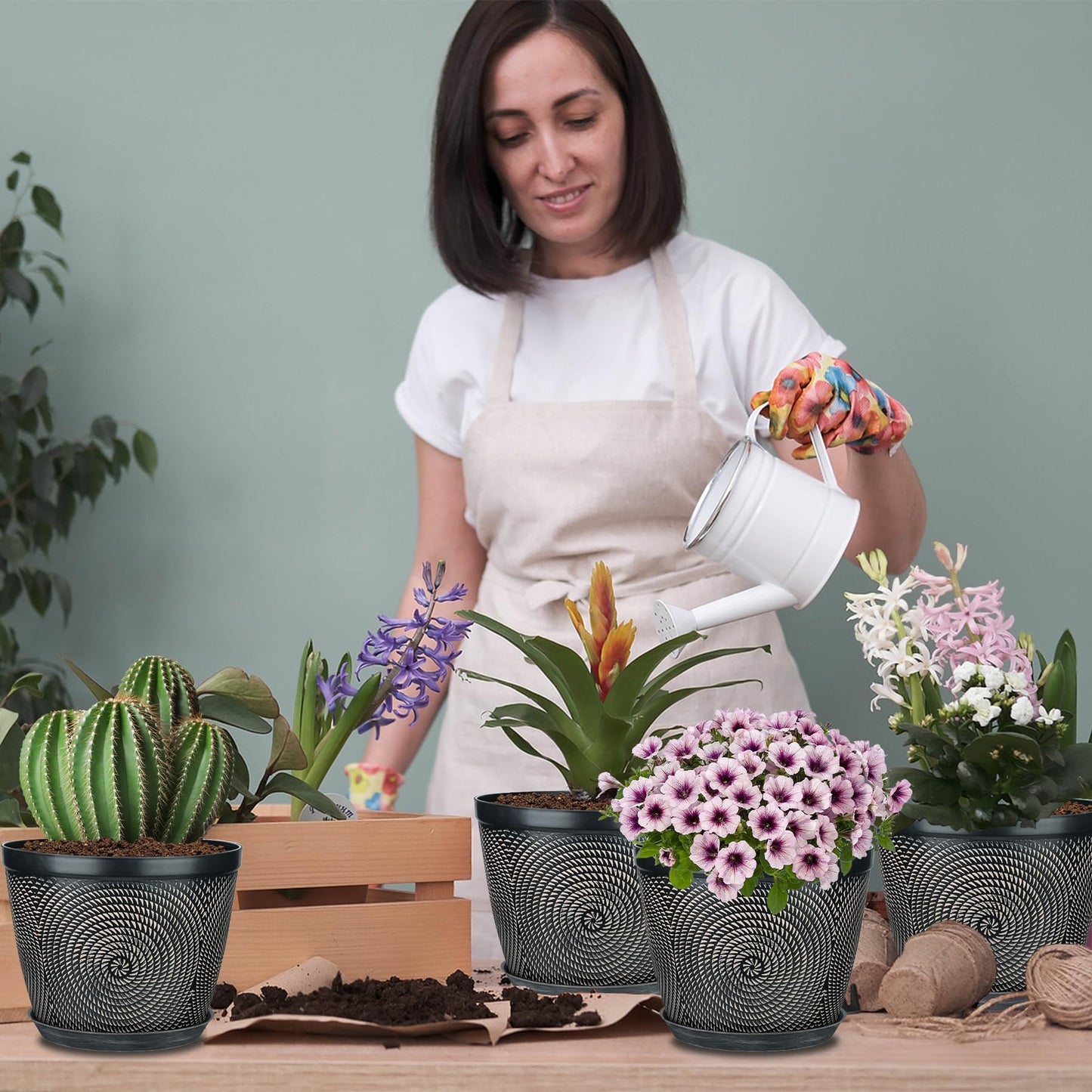 Quarut 12 Inch 4 Pack Large Plant Pots, Plastic Flower Pot for Indoor & Outdoor with Drainage Holes & Saucer, Circle Pattern Planters Garden Pots for Herbs