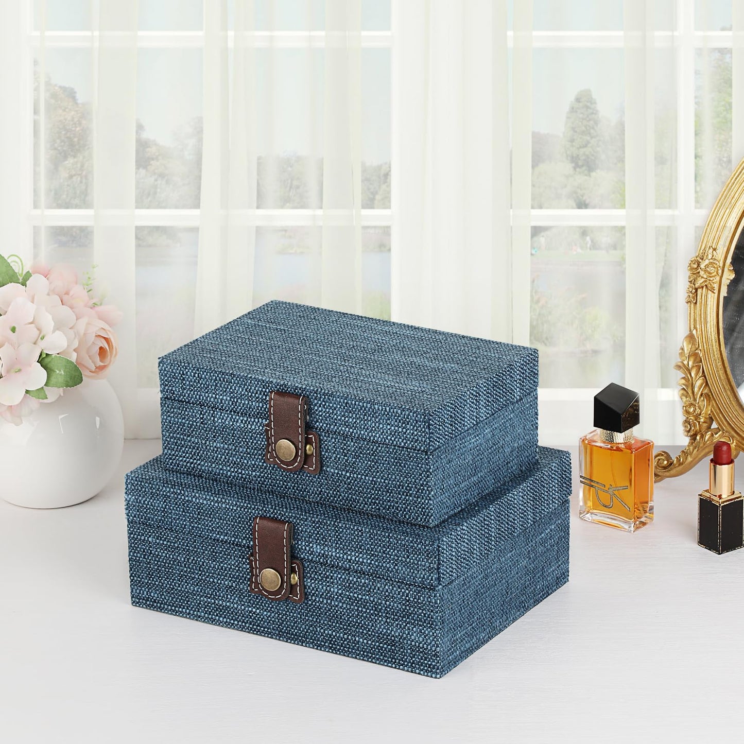 Hipiwe Treasure Chest Box - Wooden Decorative Trinket Jewelry Box with Clasp Memento Case Box Rectangular Keepsake Jewelry Organizer Box Gift for Women Men Home Decor,Medium