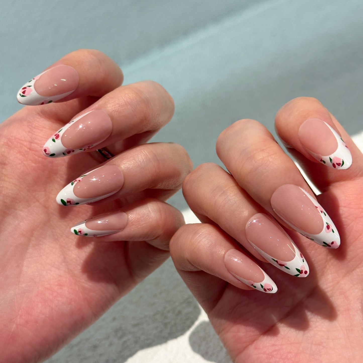 COOCRENAILS Press on Nails, Spring Tulip French Tip, Almond Floral Manicure Set with Botanical Design, 24 Pcs On Nails for Effortless Elegance