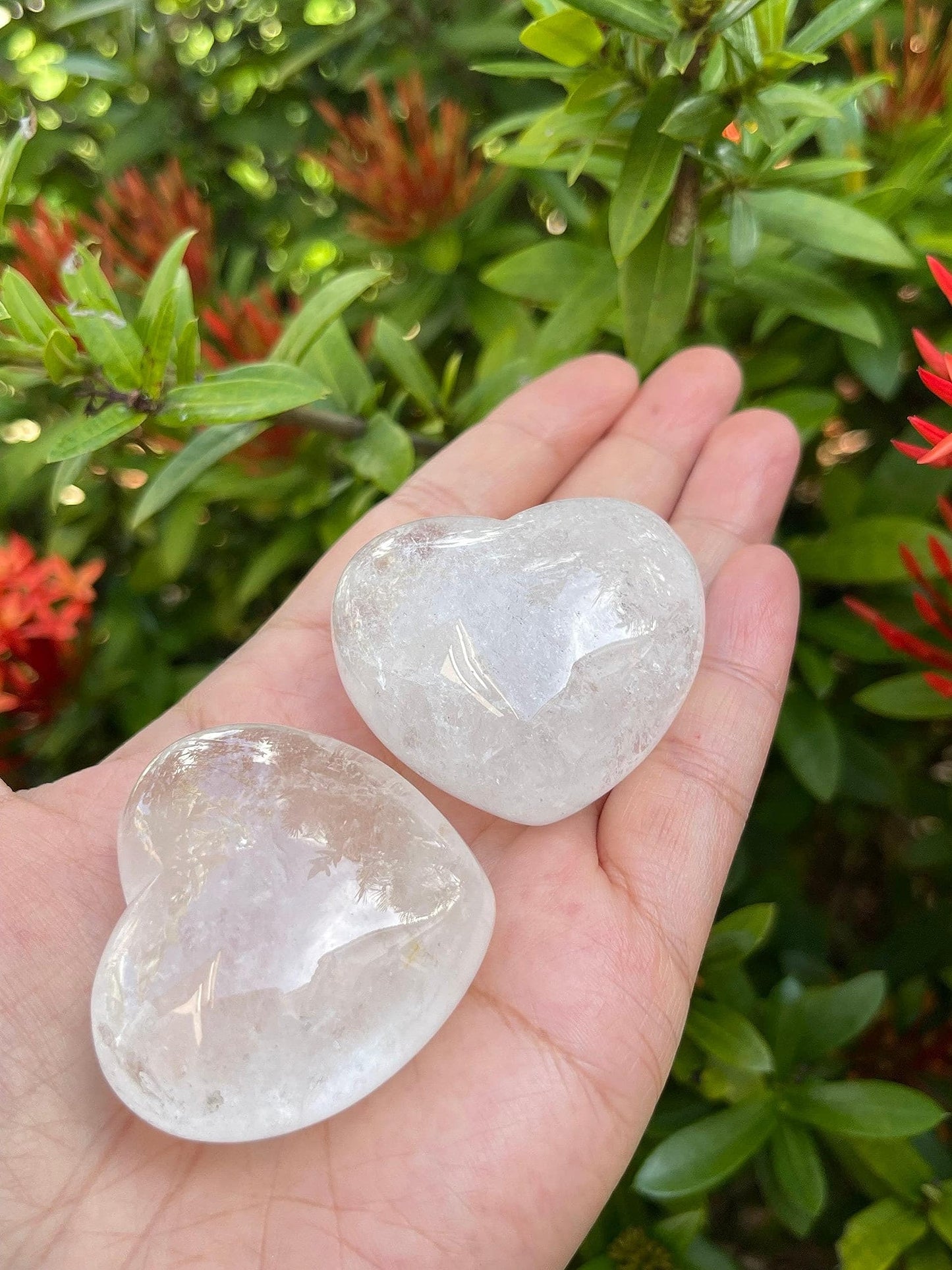 Clear Quartz Gemstone Hearts, Polished Clear Quartz Puffy Hearts, Clear Quartz Crystal Palm Stone, Clear Quartz Healing Crystal Hearts (1 Heart)