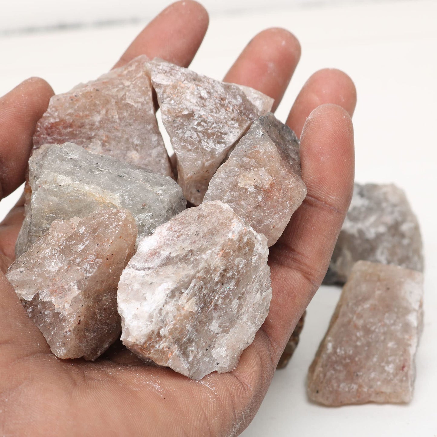 REAL-GEMS Natural Raw Healing Crystals Rough Stones for Tumbling, Cabbing, Polishing, Wire Wrapping, Wicca & Reiki Crystal Healing, Mix Gemstones,7 Chakra (Rutilated Quartz)