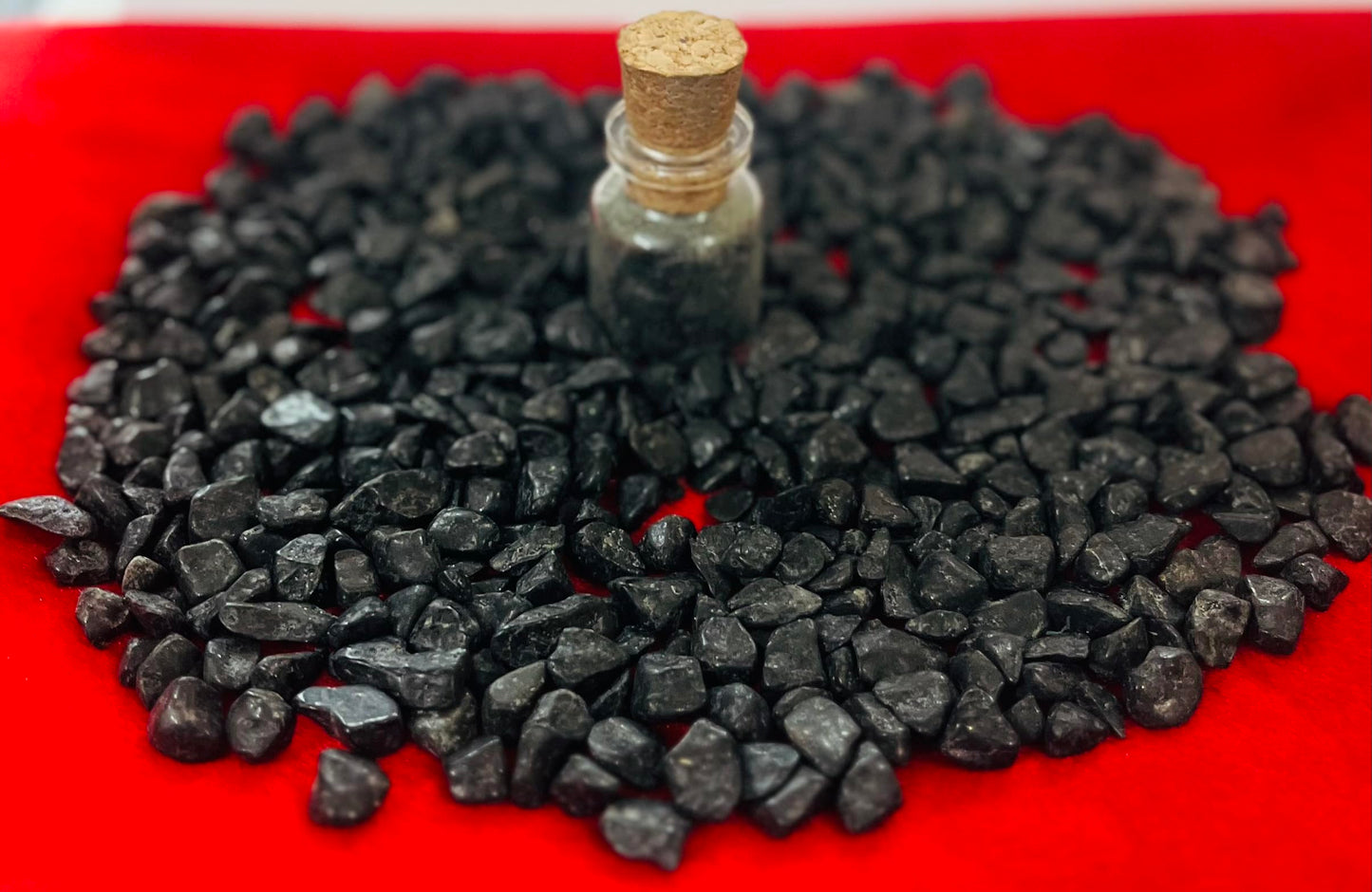 Indian Consigners Natural Crushed Polished Tumbled Gem Stone Chips, Decoration & Healing Crystals (Black Tourmaline)