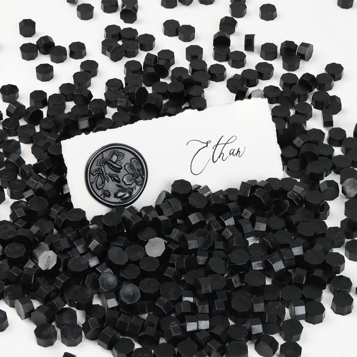 UNIQOOO 540 Pcs Black Sealing Wax Beads Nuggets for Wax Seal Stamp, Great for Embellishment of Card Envelope, Wedding Invitation, Wine Package, Gift Wrapping