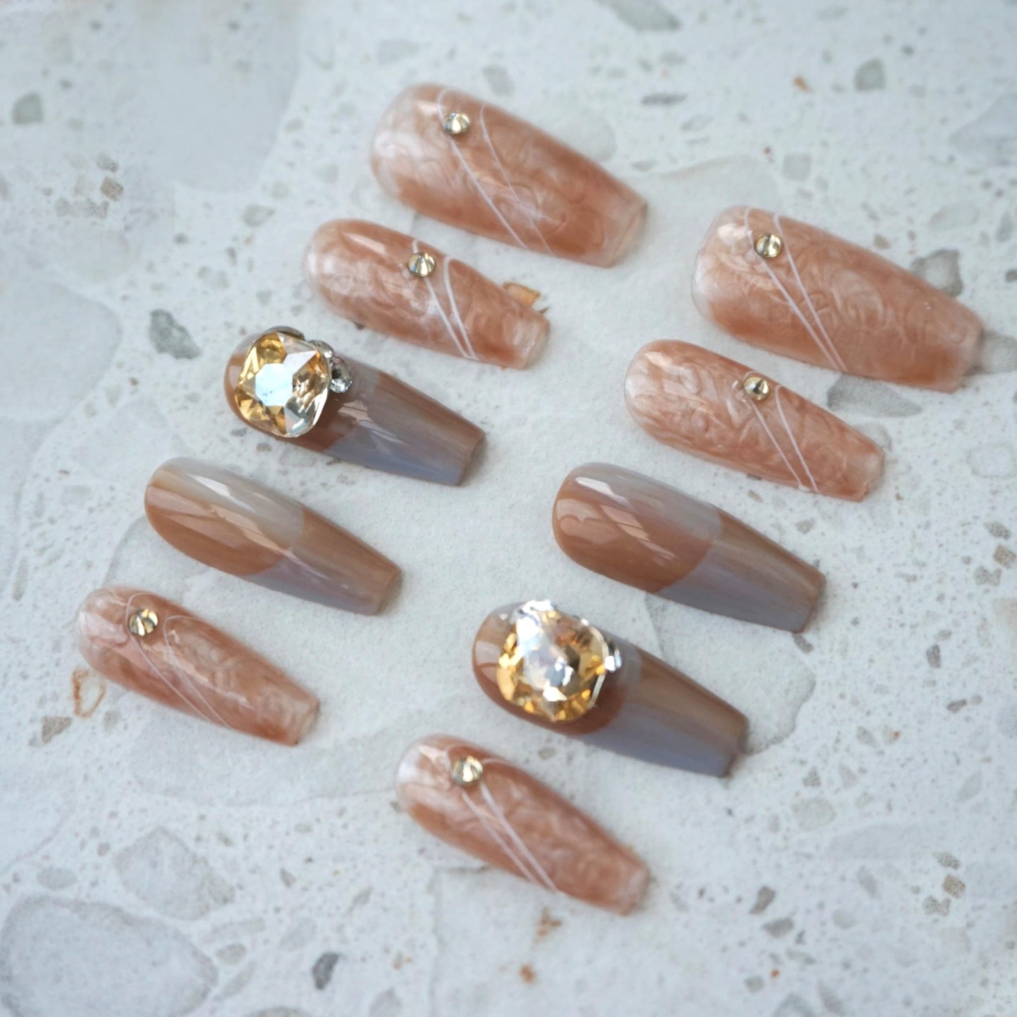 [GLORS] Purly Handmade Medium Ballerina Press on Nails | Handmade Ice Coffee Brown Retro Pearl Fake False Nails, 10 Pieces (Small, MB)