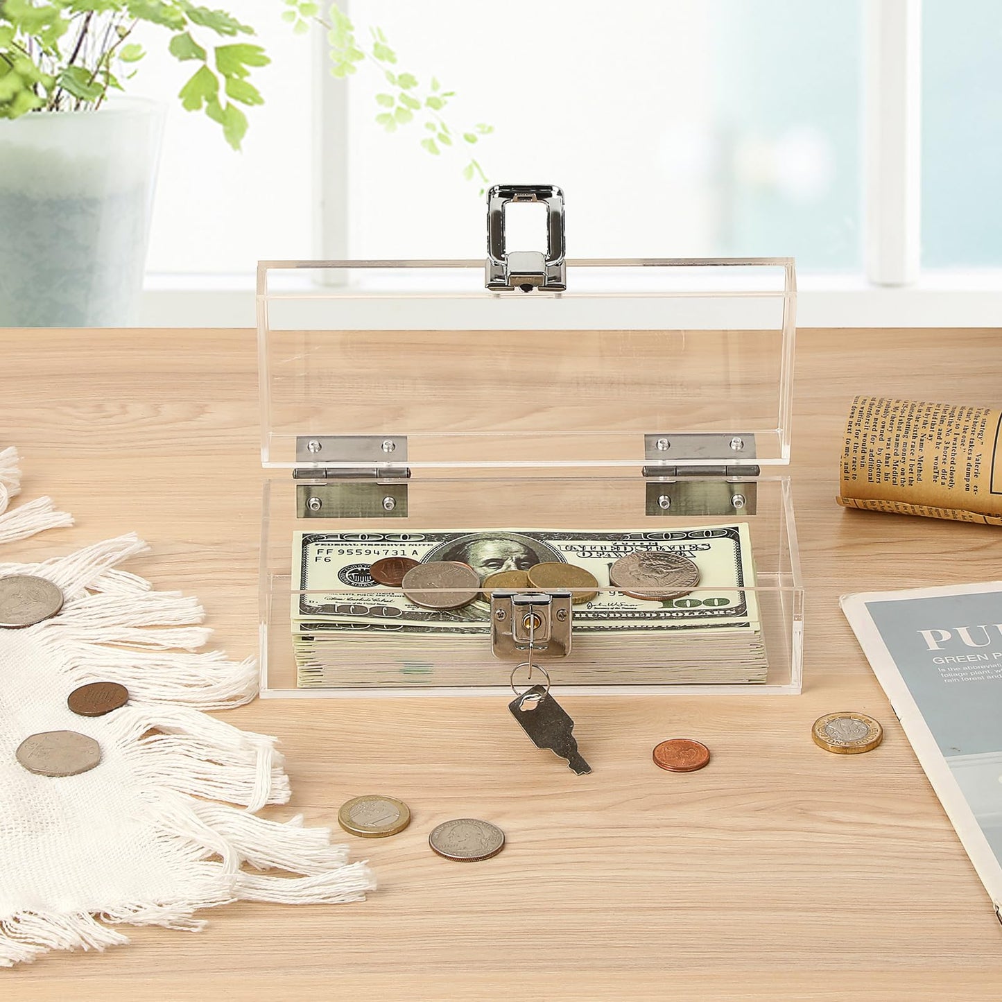 GUSHBIN Lockable Money Storage Box Clear Acrylic Cash Holder with Key Lock Cash Organizer Small Currency Tray for Personal Items, 7 x 3.1 x 2.3 Inch