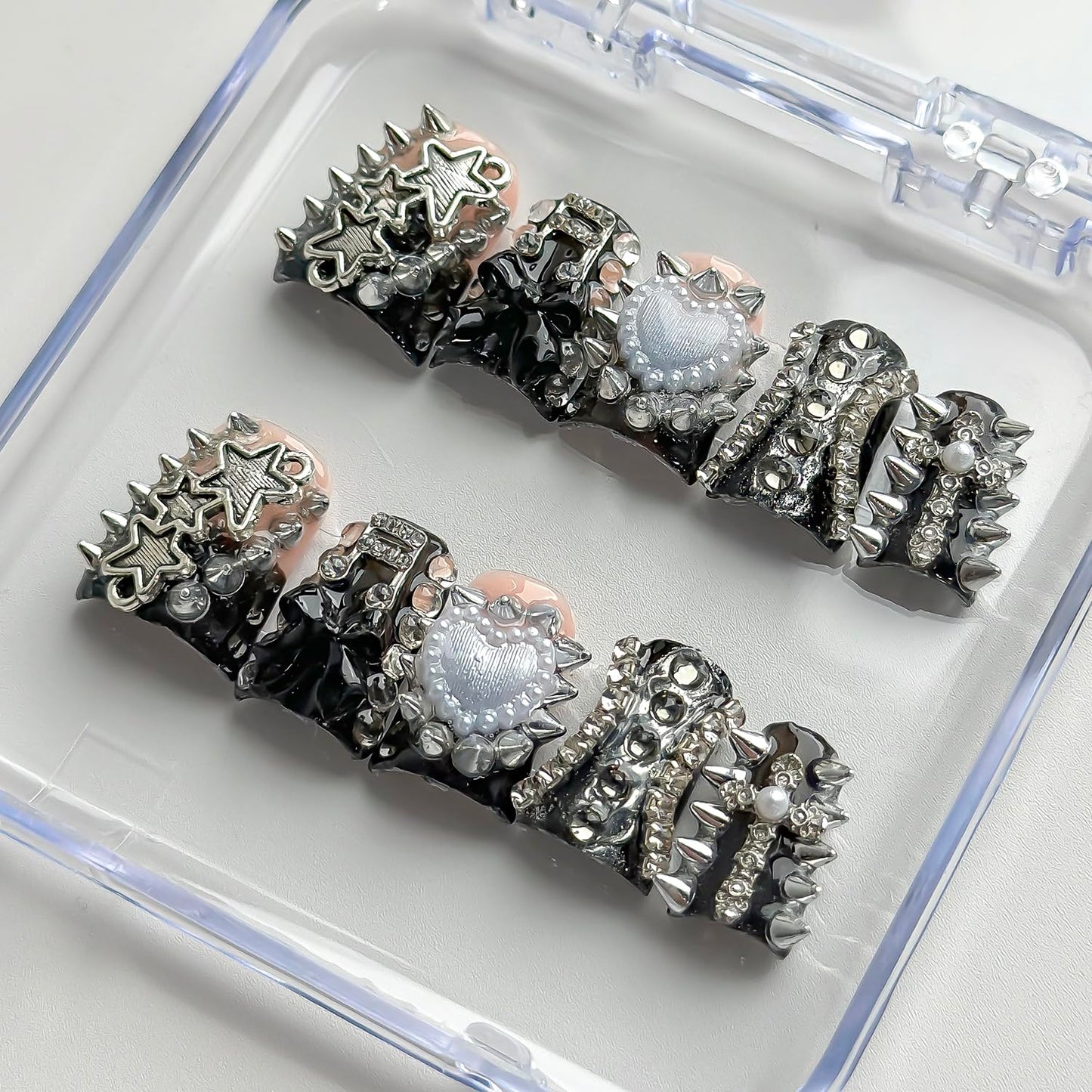 Luxury Press on Nails Short Duck Handmade 3D Unique Reusable ABS Material Fake Nails Black French Tip False Nails with Designs Stars Rhinestones Heart Glossy Glue on Nail Thick Acrylic Nail(S)
