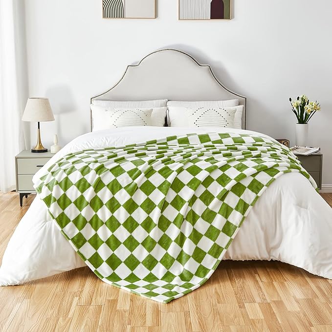 SOCHOW Checkered Flannel Throw Blanket, Soft Cozy Checkerboard Grid Pattern Fleece Blanket for Couch Bed Sofa, Sage Green 60 x 80 Inches