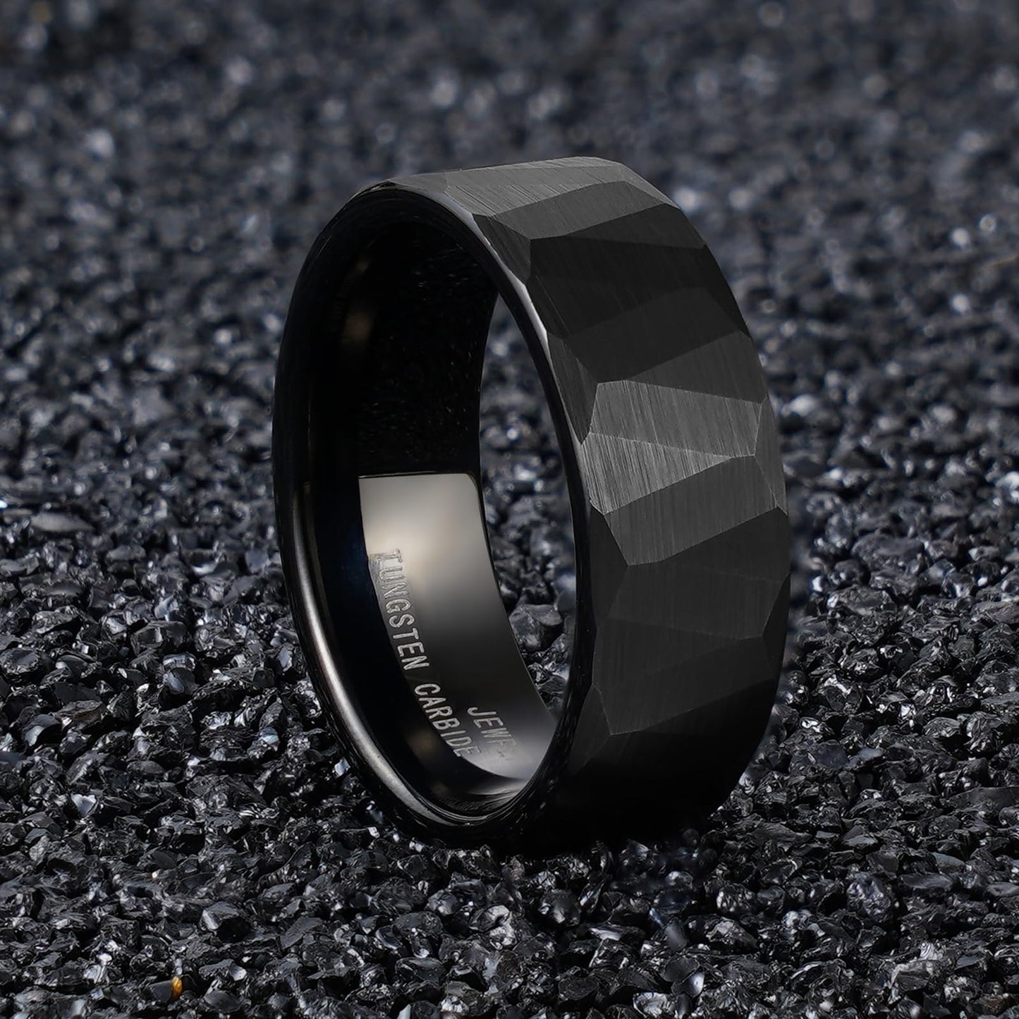 JEWPER 6MM 8mm Black/silver/gold Tungsten Rings for Men Womens Couple Fashion Jewelry Promise Engagement Wedding Band Hammered Inner ring inlaid with olive wood Carbide Polished Edge Comfort Fit