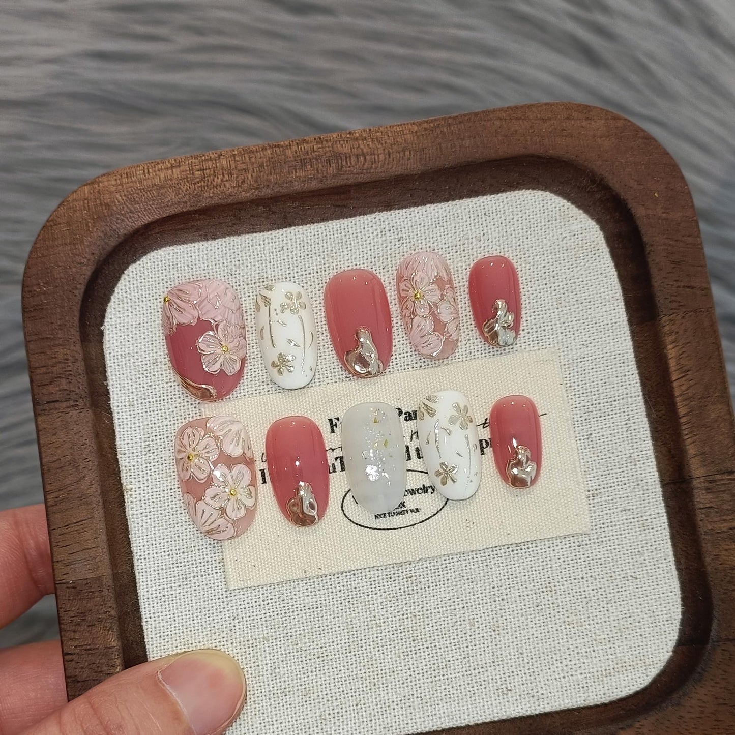 TENPAL Short Oval Press on Nails,Peach Yogurt Base Glue on Nails,Hand-Painted Cloisonné Florals False Nails Press ons,Artisan Chinese Style Fake Nails Kit,Enamel Wire Inlay Nail Art Tools 10pcs(S)