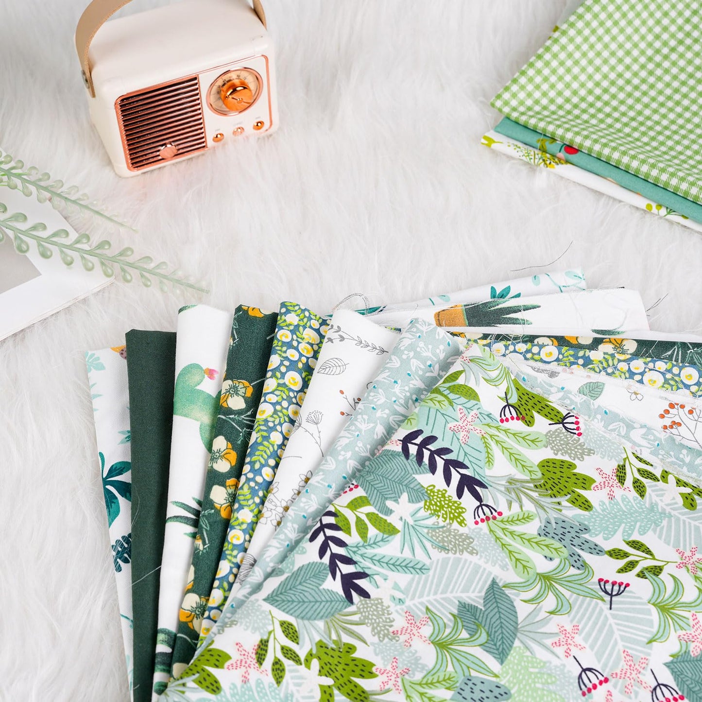 Fat Quarter Cotton Fabric Bundle 15Pcs 20x20 Inch Premium Cotton Quilting Fabric, Pre-Cut Quilt Squares for DIY Sewing, Quilting, Crafting, Patchwork & Home Decor Projects(Green)