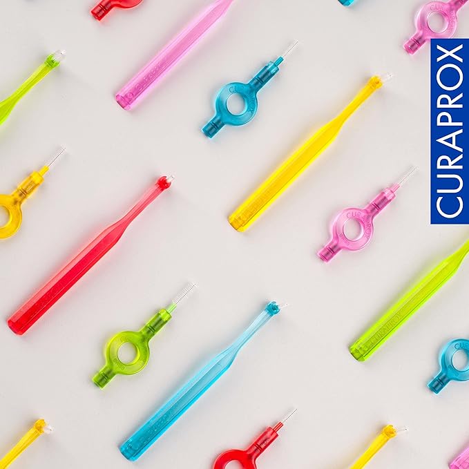 Curaprox CPS 09 Prime Start Interdental Brushes Set, 5 Interdental Brushes CPS 09 + 1 UHS 409 Holder + 1 UHS 470 Holder, 0.9 mm Diameter, 4 mm Effectiveness, Yellow