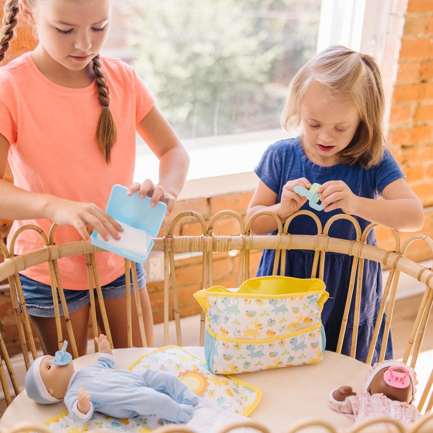 Melissa & Doug Mine to Love Travel Time Play Set for Dolls with Diaper Bag, Bottle, Sunscreen, More (17 pcs) - Baby Doll Accessories, Baby Doll Sets For Kids Ages 3+
