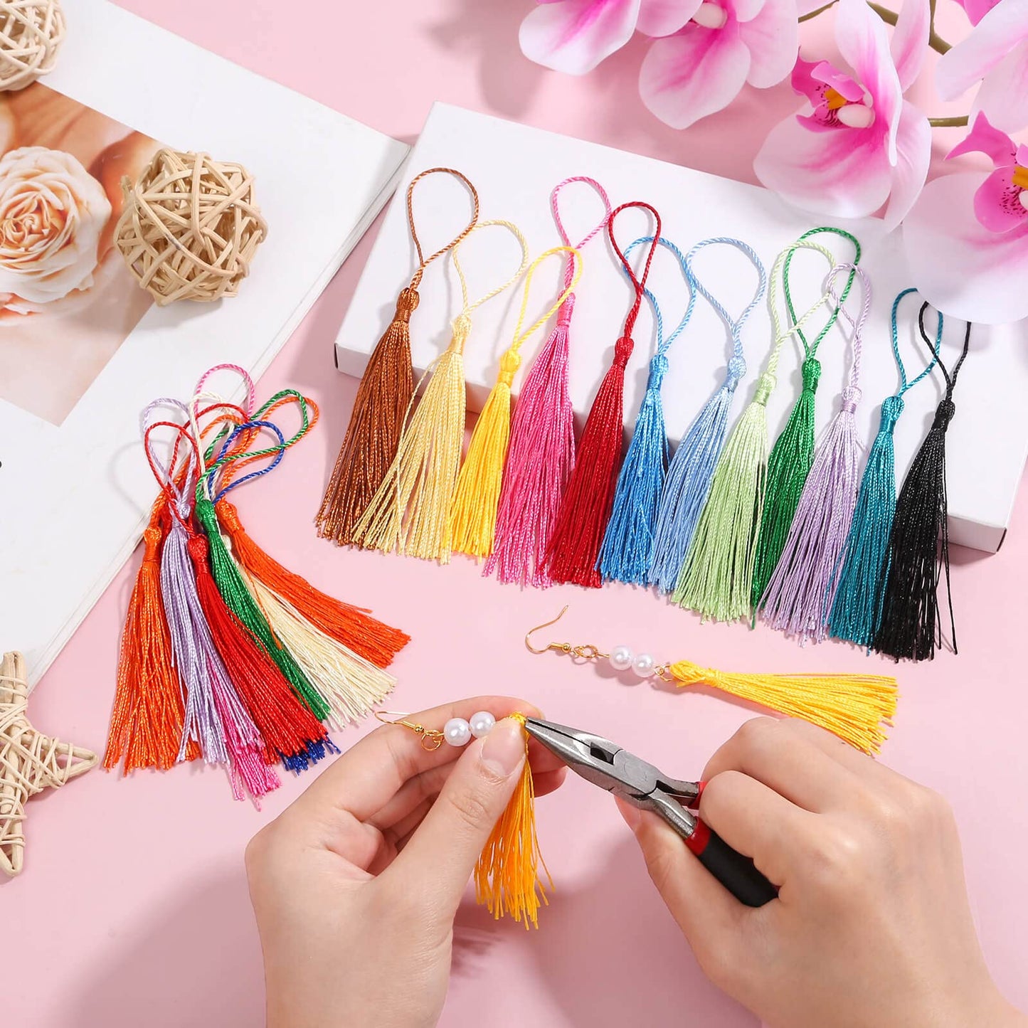 Bookmark Tassels Bulk, Cridoz 200Pcs Small Tassels Silky Handmade Soft Craft Mini Tassels with Loops for Bookmarks, DIY Crafts and Jewelry Making, 40 Colors