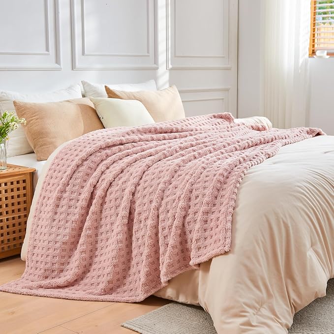 NEWCOSPLAY Super Soft Queen Blanket Pink Premium Silky Flannel Fleece 3D Waffle Checkered Lightweight Bed Blanket All Season Use (Pink, Queen(90"x90"))
