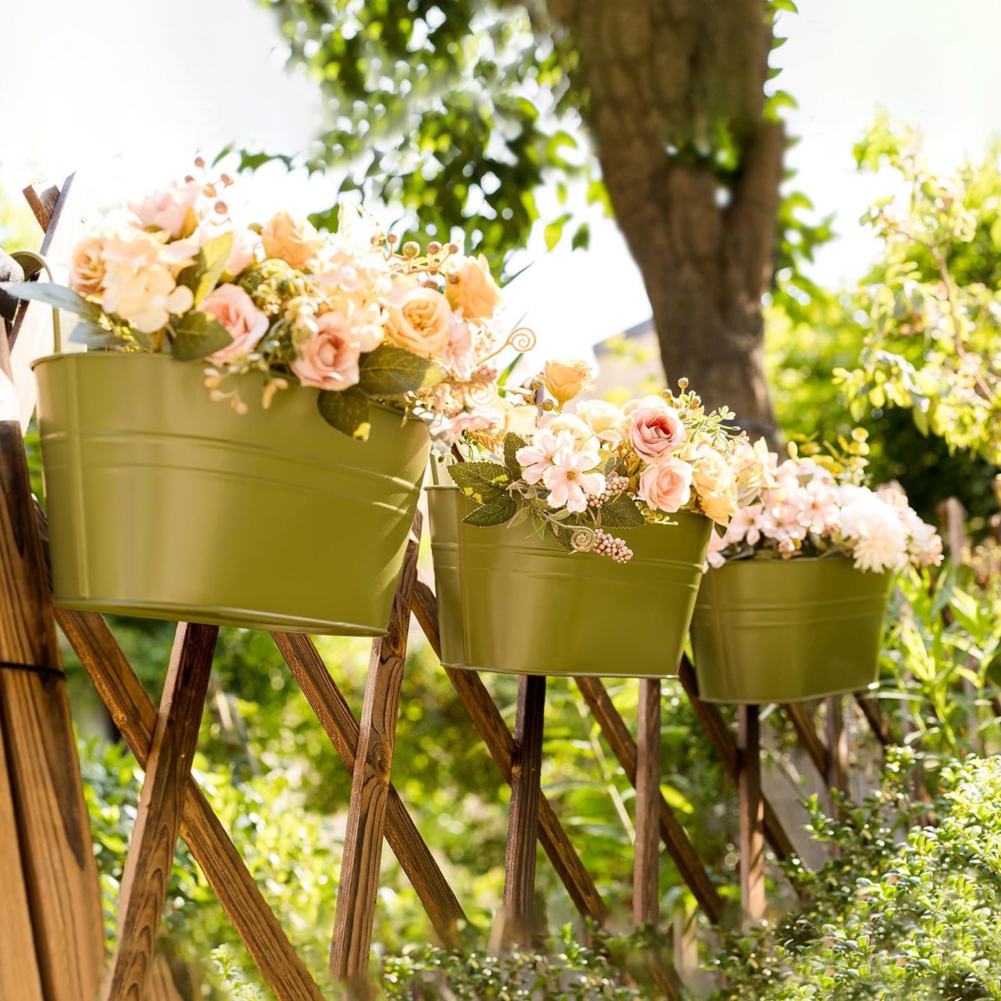pansparade 5 Pack Metal Hanging Flower Pots for Railing Fence，Outdoor Balcony Rail Planter with Garden Tools Detachable Hooks Drainage Holes for Deck Garden Home Decor Green