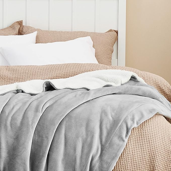 Bedsure Sherpa Fleece Blankets King Size for Bed - Thick and Warm, Soft Fuzzy Plush King Blanket for Winter, Light Grey, 108x90 Inches