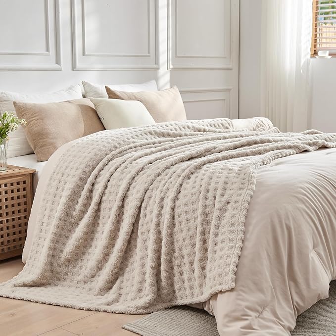 NEWCOSPLAY Super Soft Queen Blanket Linen Premium Silky Flannel Fleece 3D Waffle Checkered Lightweight Bed Blanket All Season Use (Linen, Queen(90"x90"))