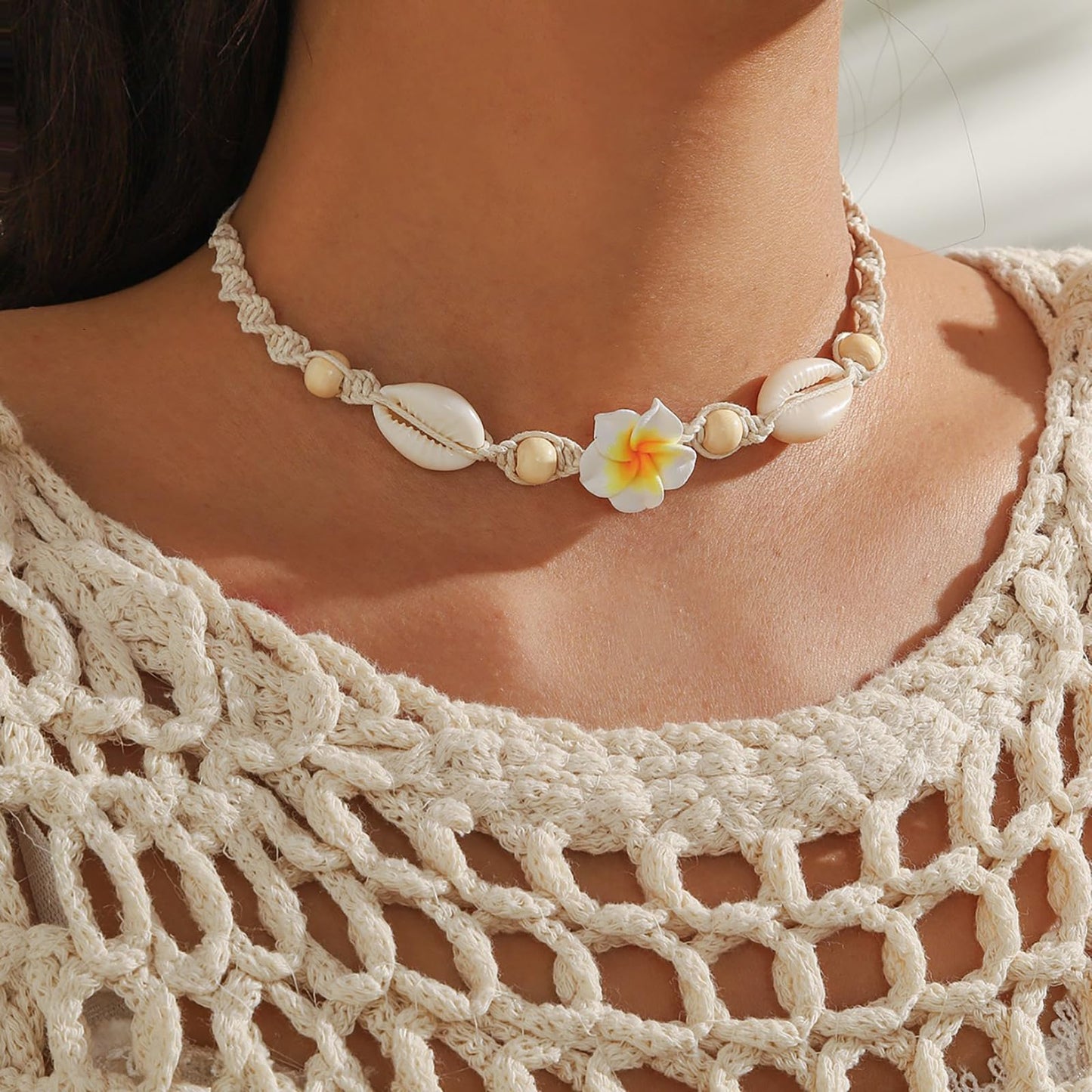 Nackiy Handmade Sea Shell Necklace Choker For Women Summer Adjustable Natural Shell Collar Necklace (White Flower)