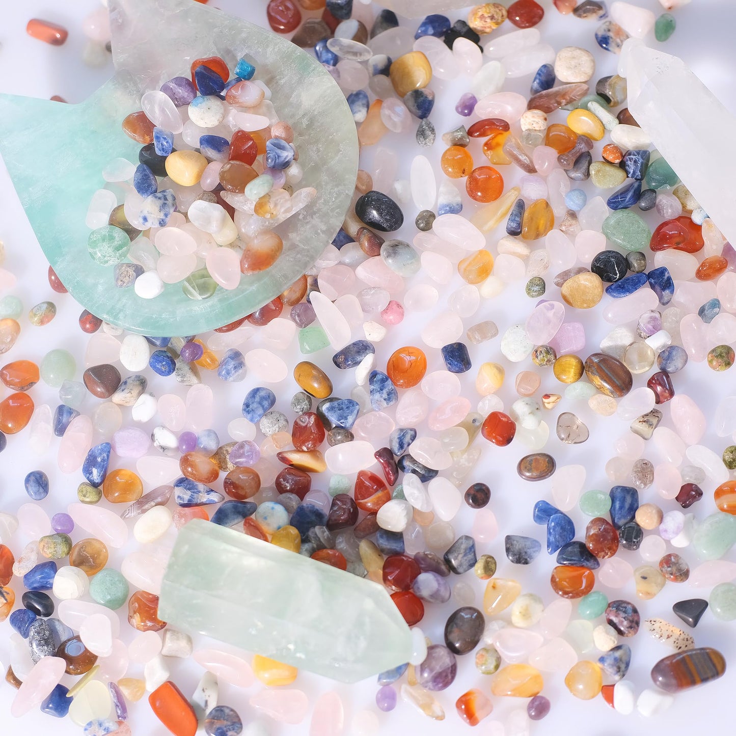 Crystal Chips Bulk, Tumbled Gemstone Chips Bulk 2lb, Poshlished Healing Crystals, for DIY Projects,Vase Filler, Succulent Soil, Potting Mix, Garden Decor, Aquarium & Fish Tank Gravel (Mixed，2 Pounds)