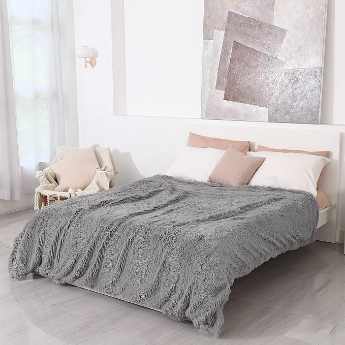 Tuddrom Decorative Extra Soft Faux Fur Throw Blanket 50"x60",Solid Lightweight Fuzzy Reversible Long Hair Shaggy Blanket,Fluffy Cozy Plush Mink Fleece Comfy Microfiber Blanket for Couch Sofa Bed, Grey