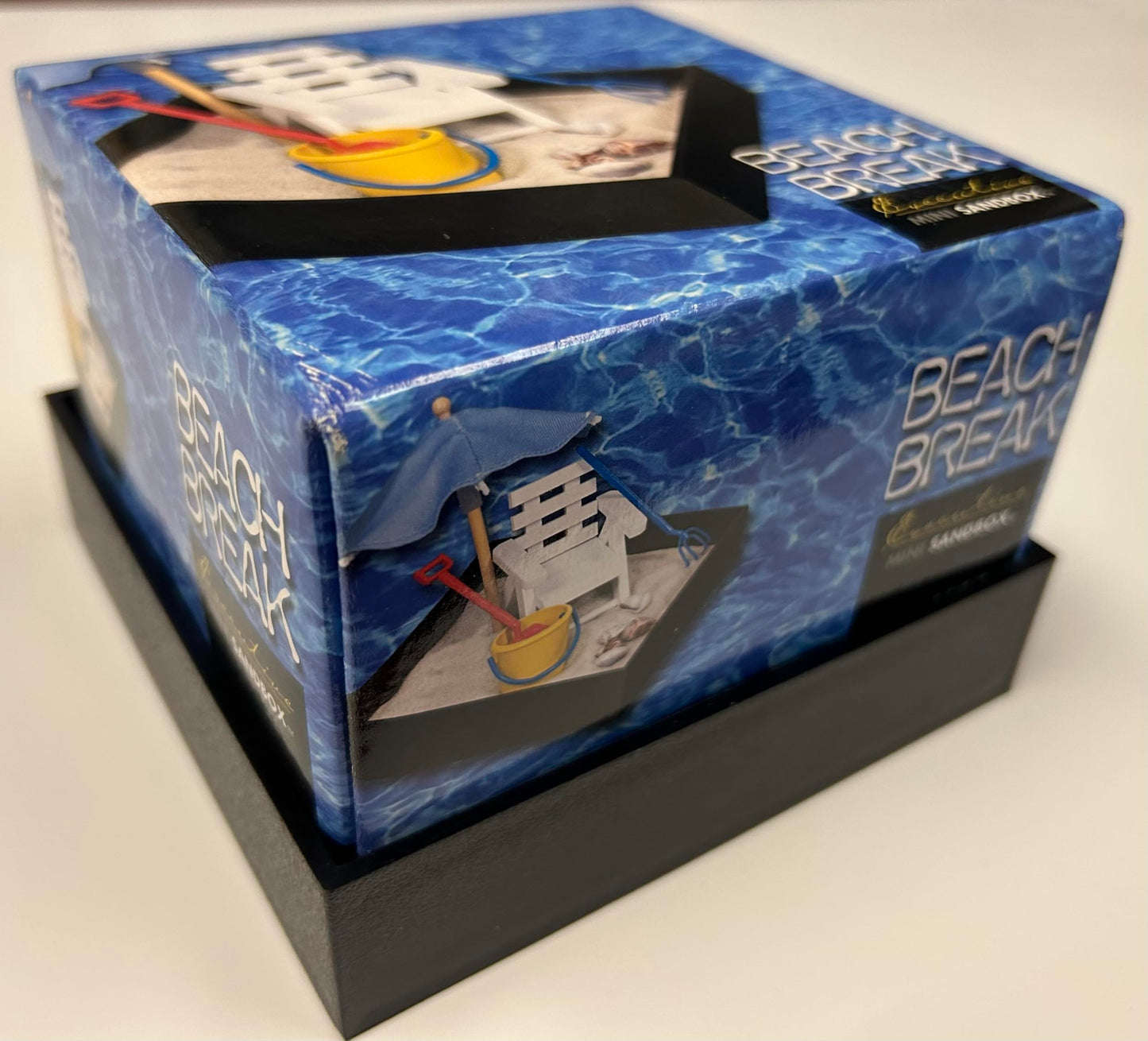 Executive Sandbox - Beach Break - Mini Desktop Set - Stress Relieving Office Decor - Includes 5” x 5” Sandbox,10 Island Accessories, and Fine Sand