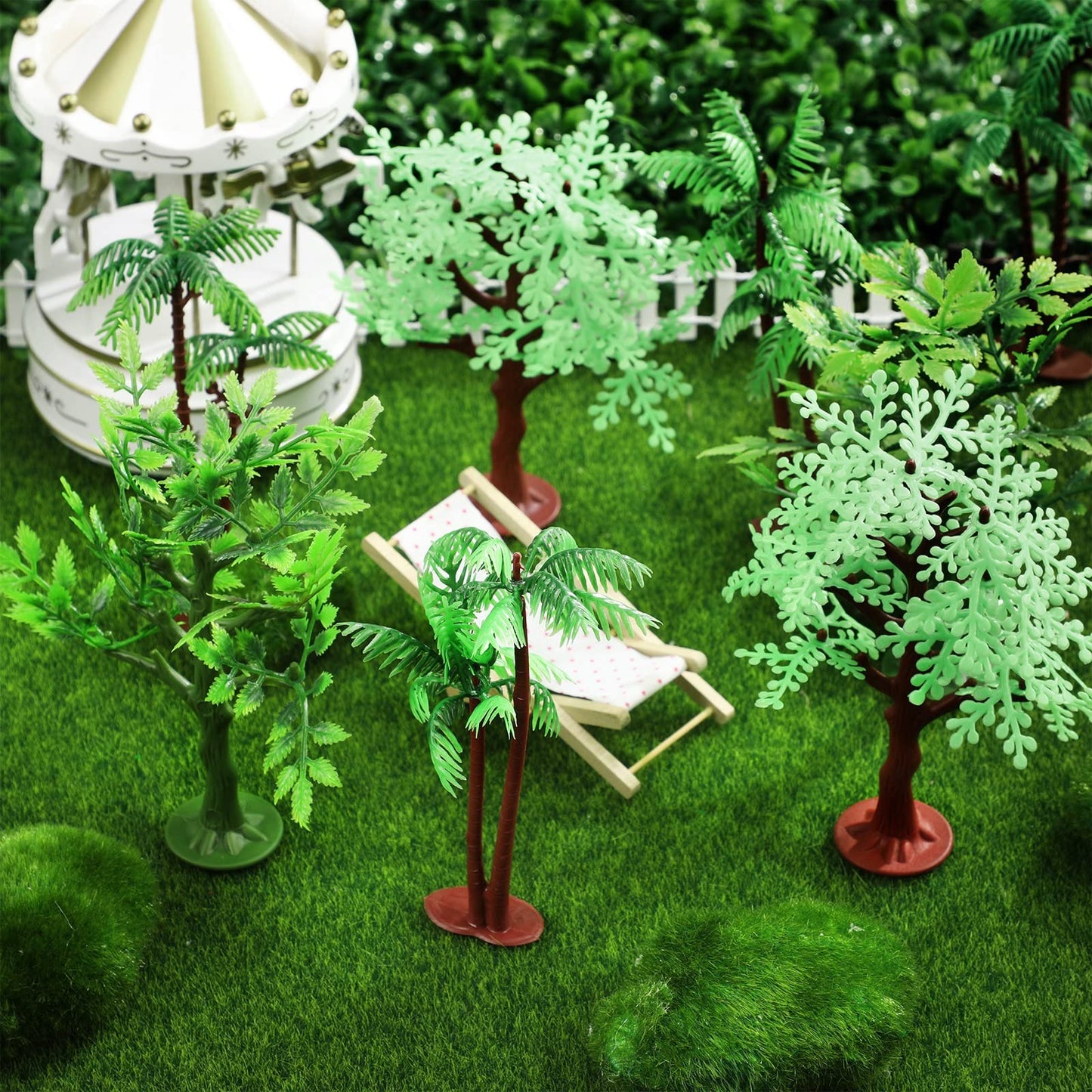 Janinka 24 Pcs Mini Toy Jungle Trees Plastic Model Coconut Trees Figurines with Base Cake Decoration Rainforest Diorama Supplies Scenery Architecture for Craft, Building, Scenery Landscape, 4 Styles